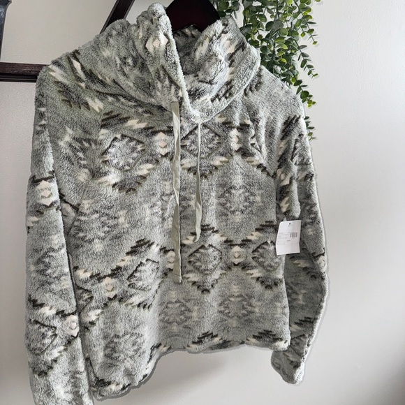 Gray and White Teddy Jacket with Cozy Hood - Picture 2 of 2
